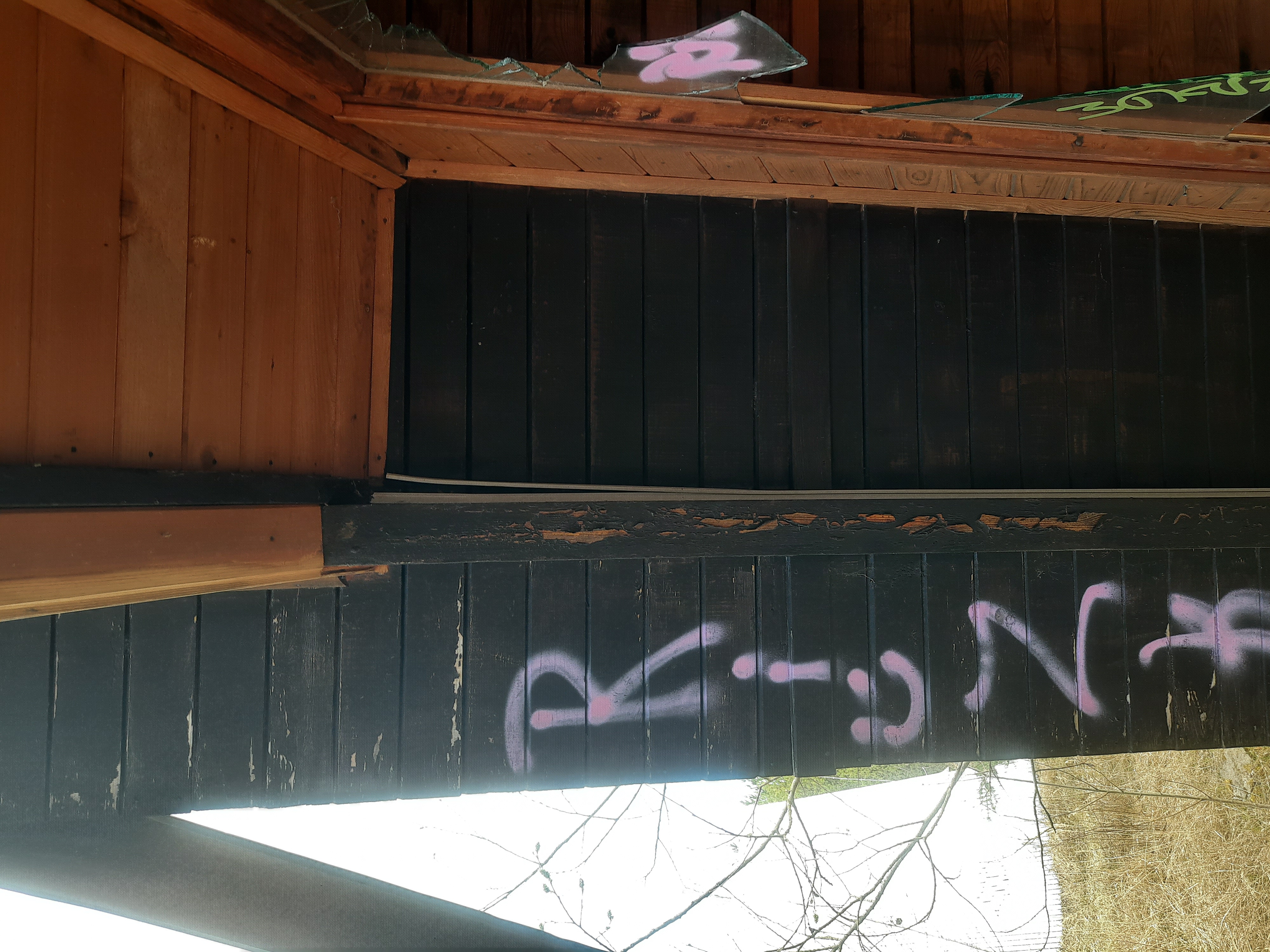 Źródło α – brak jętki od frontu